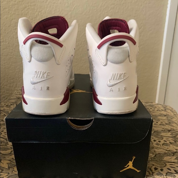 Jordan 6 - Picture 2 of 3